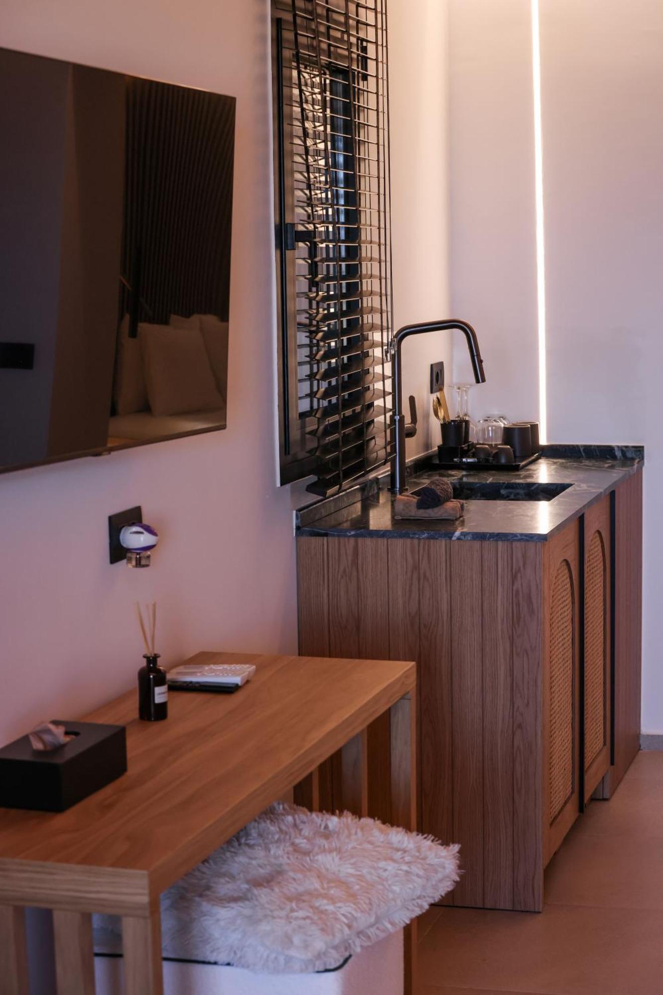 Queen Kalliopi Suites Plintri Ngoại thất bức ảnh