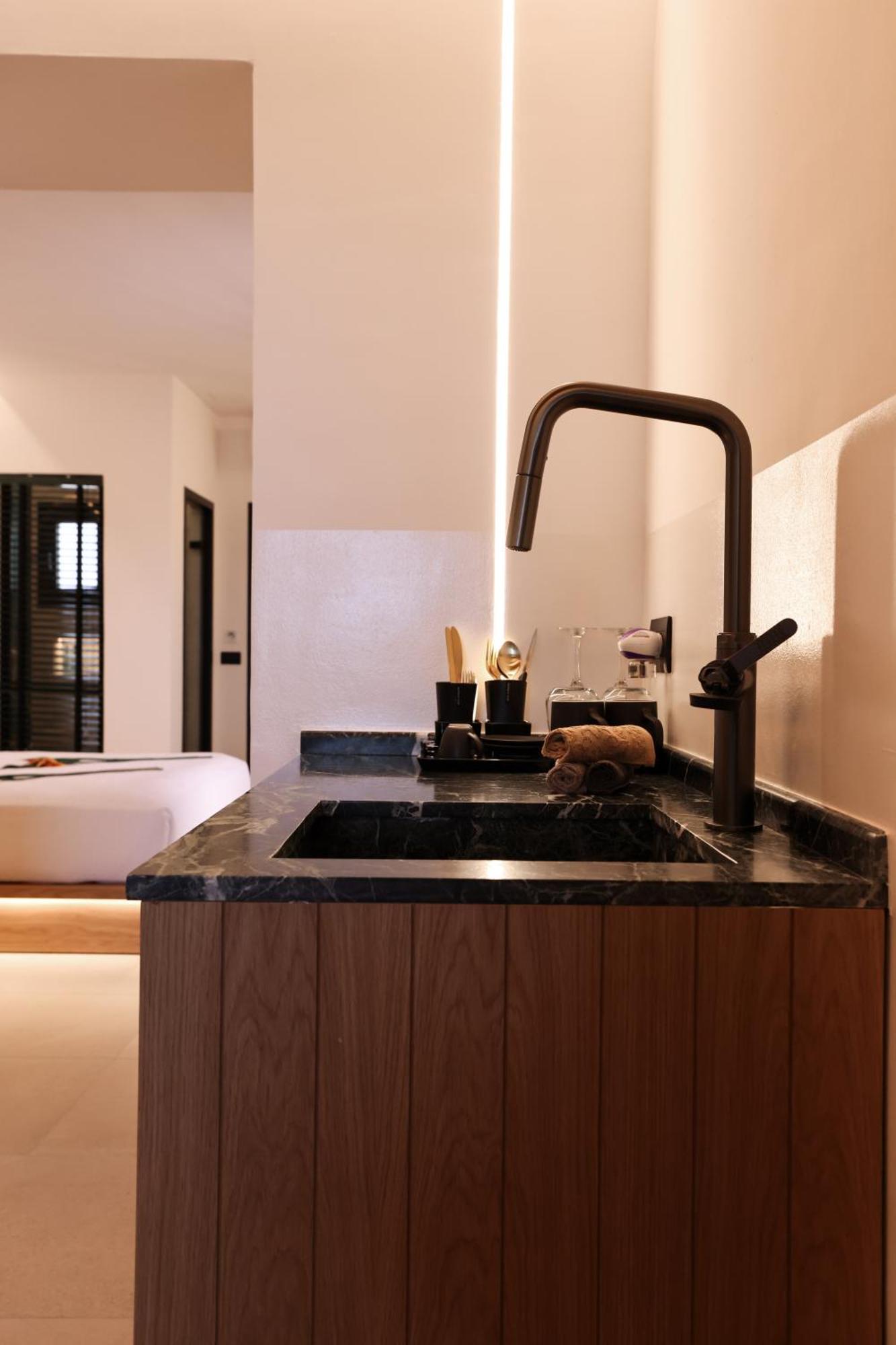 Queen Kalliopi Suites Plintri Ngoại thất bức ảnh